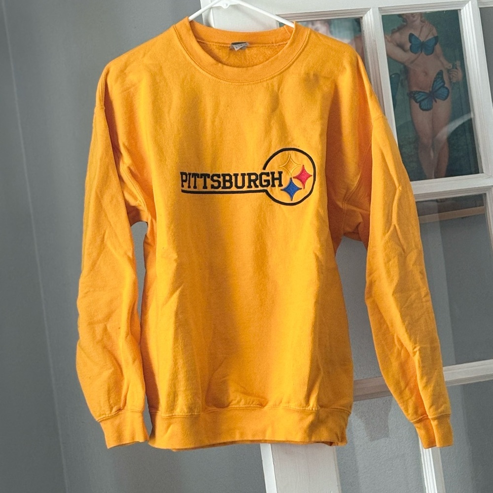Pittsburgh embroidered crewneck yellow mustard color size large
